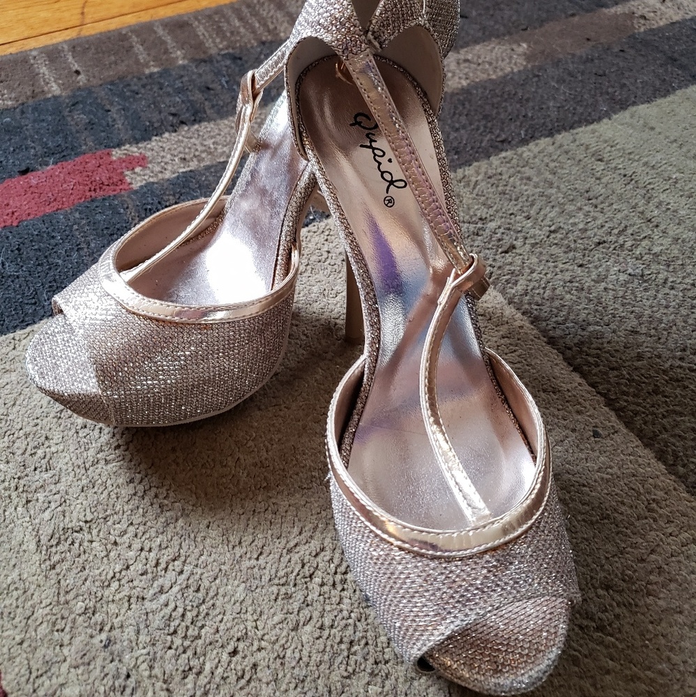 Prom shoes
